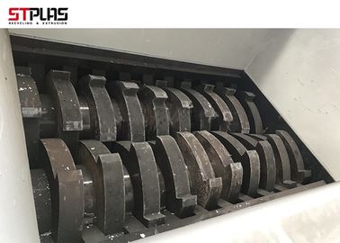 Twin-Shaft Plastic Shredder Machine Shredder for Plastic Recycling with D2 Blade